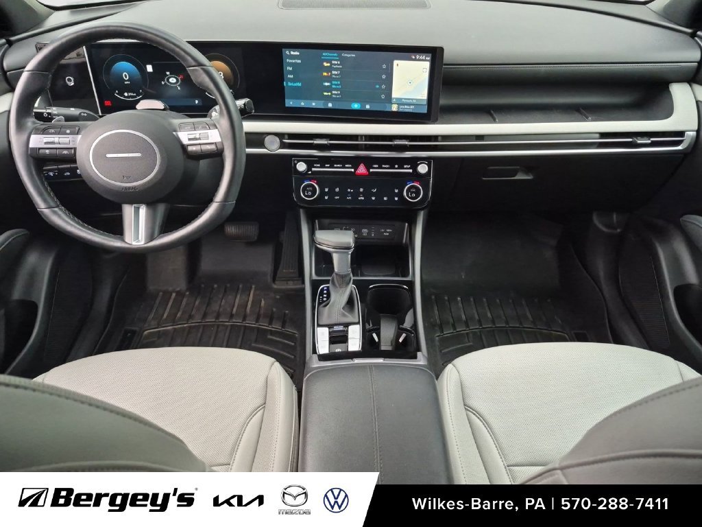 Used 2025 Hyundai Santa Cruz Limited AWD/4WD image 36