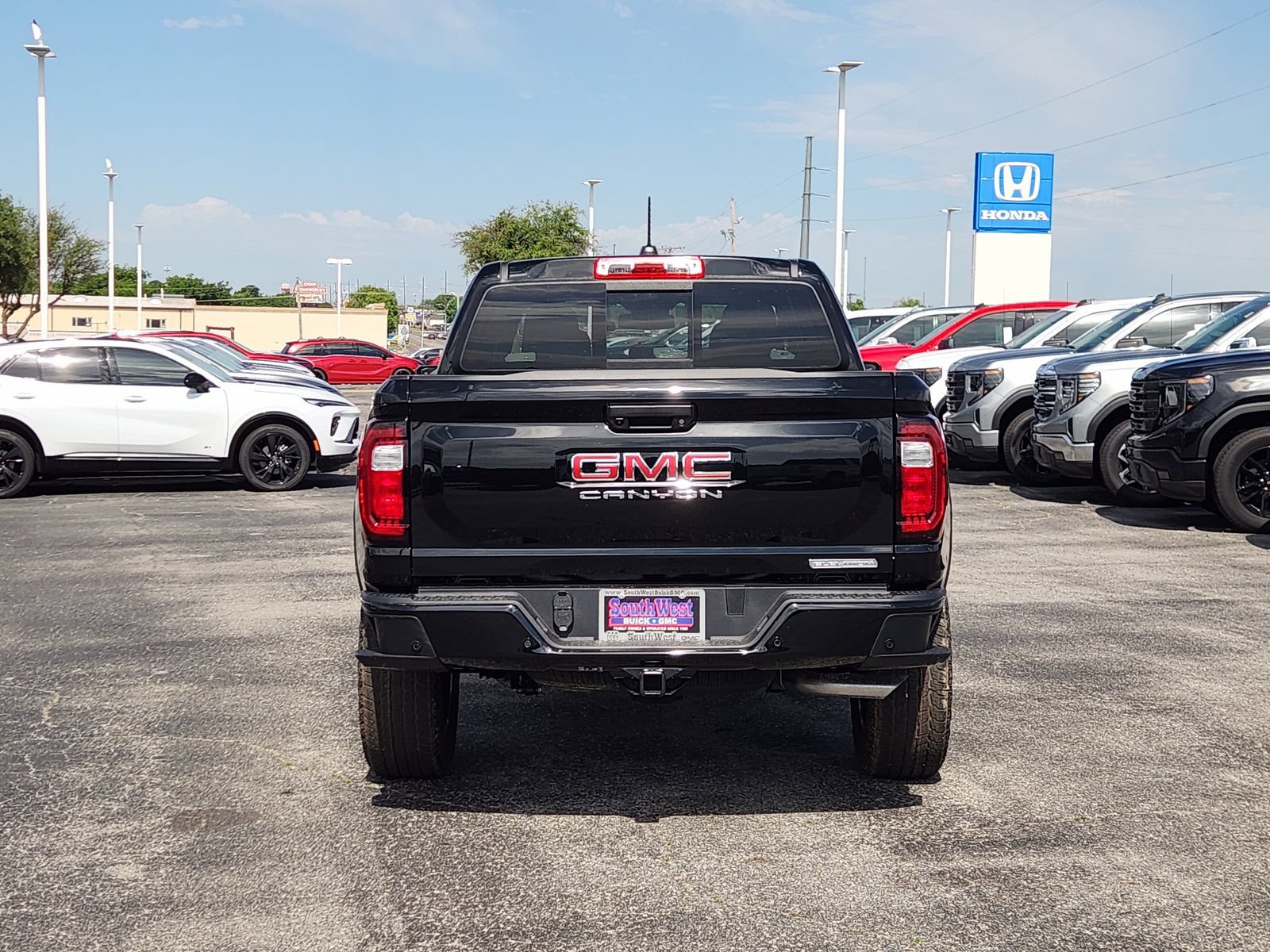 New 2026 GMC Canyon Elevation w/ Convenience Package RWD image 8