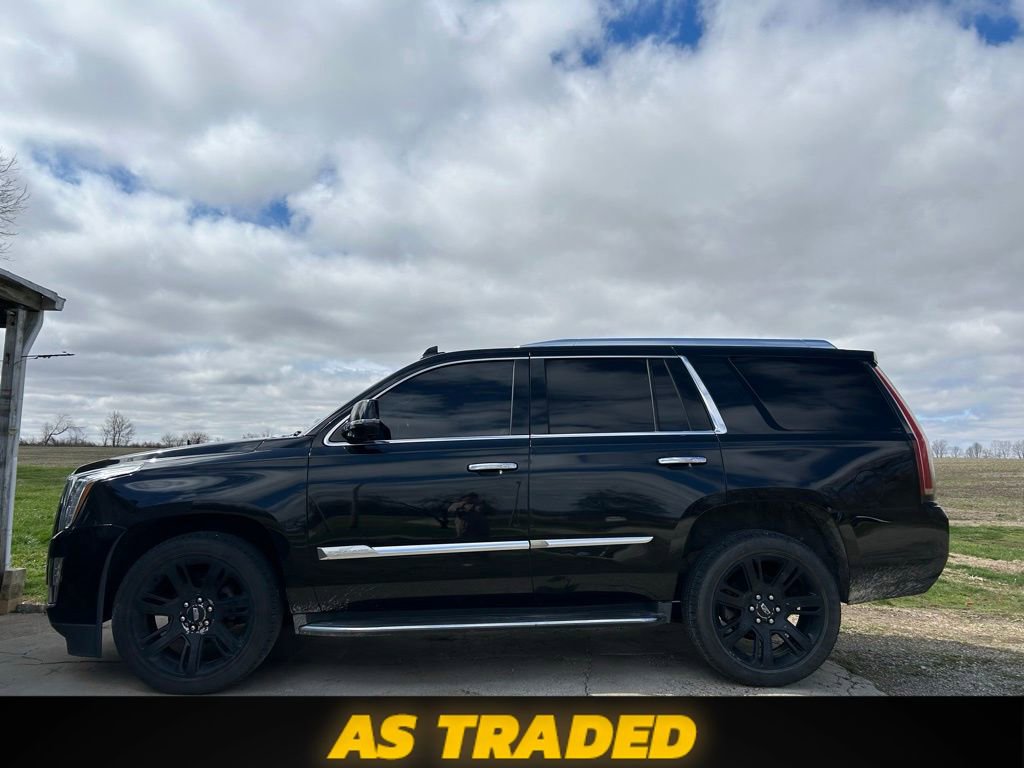 Used 2015 Cadillac Escalade Premium image 2