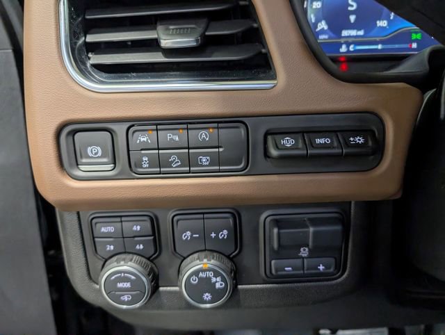 Used 2024 Chevrolet Suburban High Country w/ Max Trailering Package AWD/4WD image 22