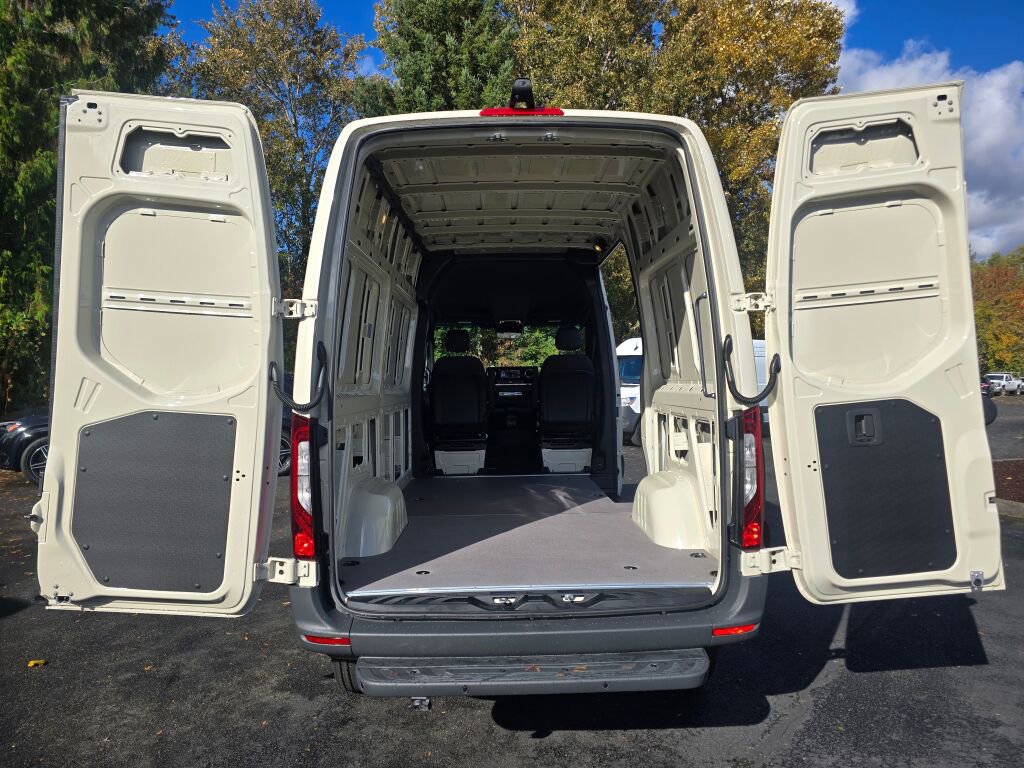New 2026 Mercedes-Benz Sprinter 2500 image 12