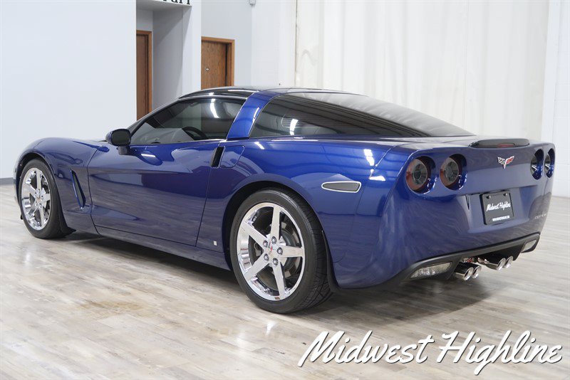 Used 2006 Chevrolet Corvette Coupe w/ Preferred Equipment Group RWD image 11