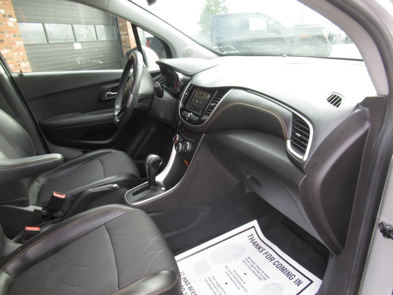 Used 2019 Chevrolet Trax LT w/ LT Convenience Package image 5