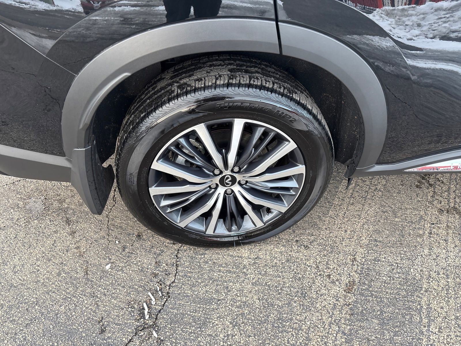 Certified 2025 INFINITI QX60 Sensory image 32