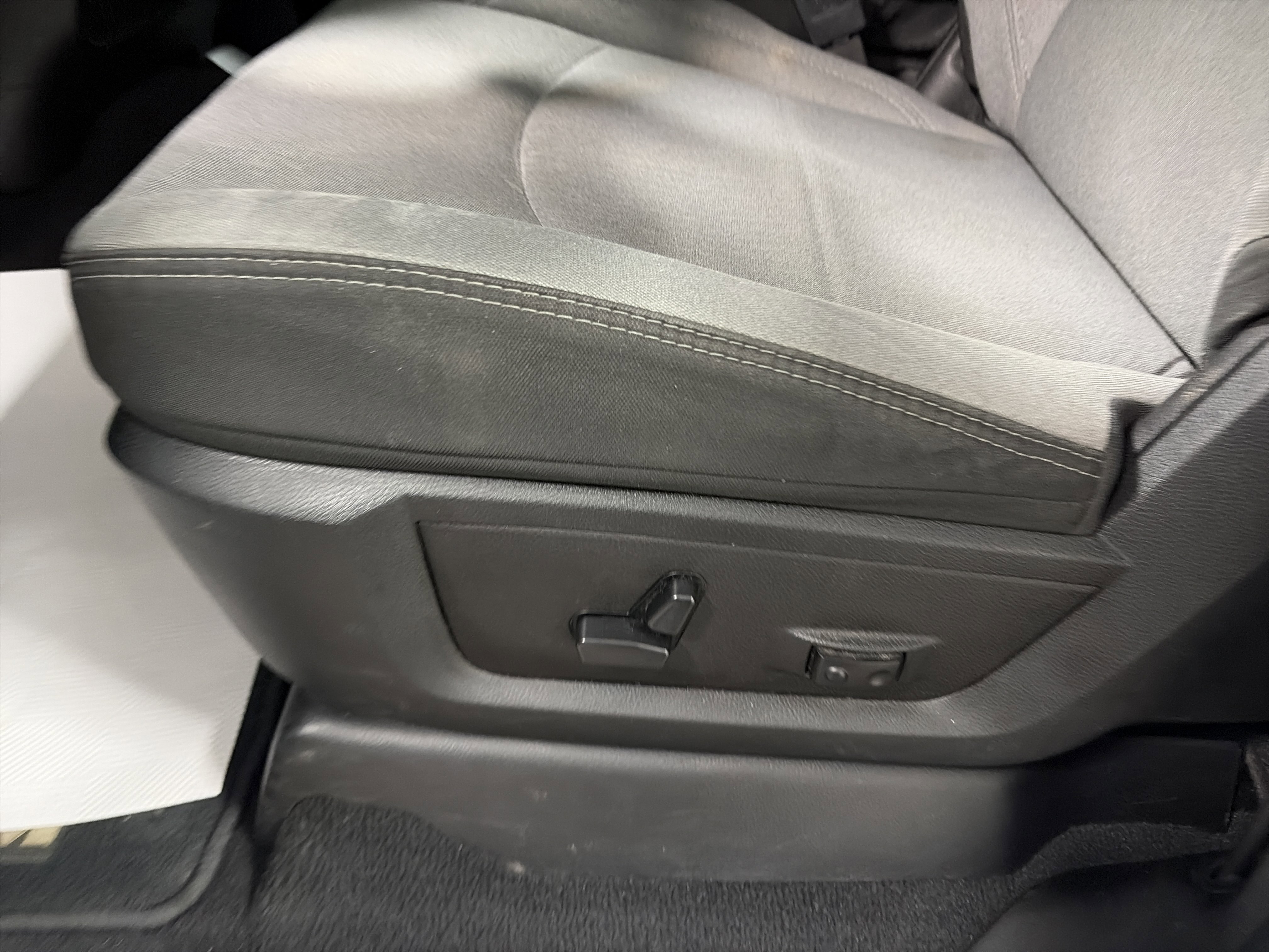 Used 2024 RAM 2500 Big Horn image 13