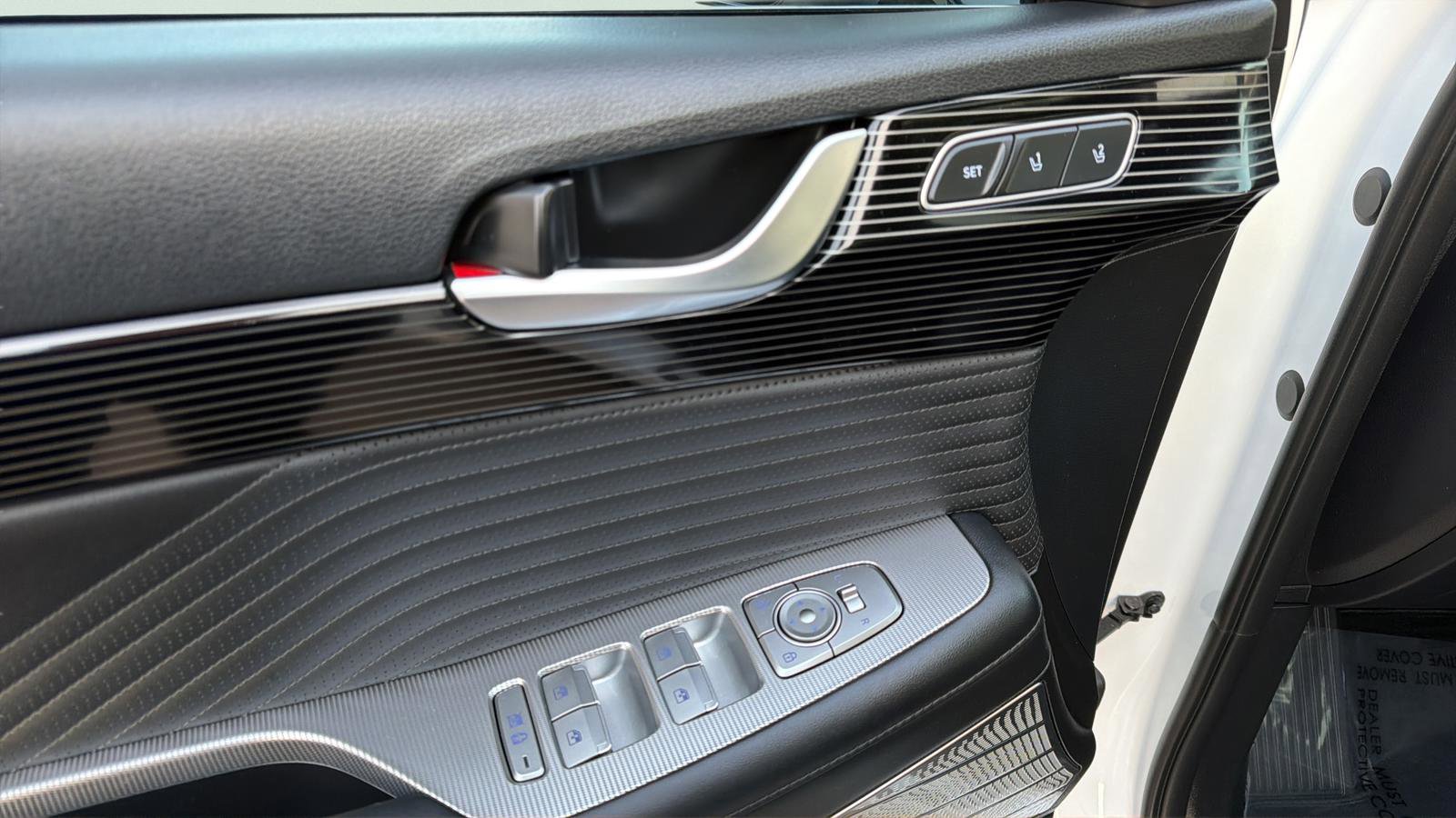 Used 2024 Hyundai Palisade Calligraphy image 26