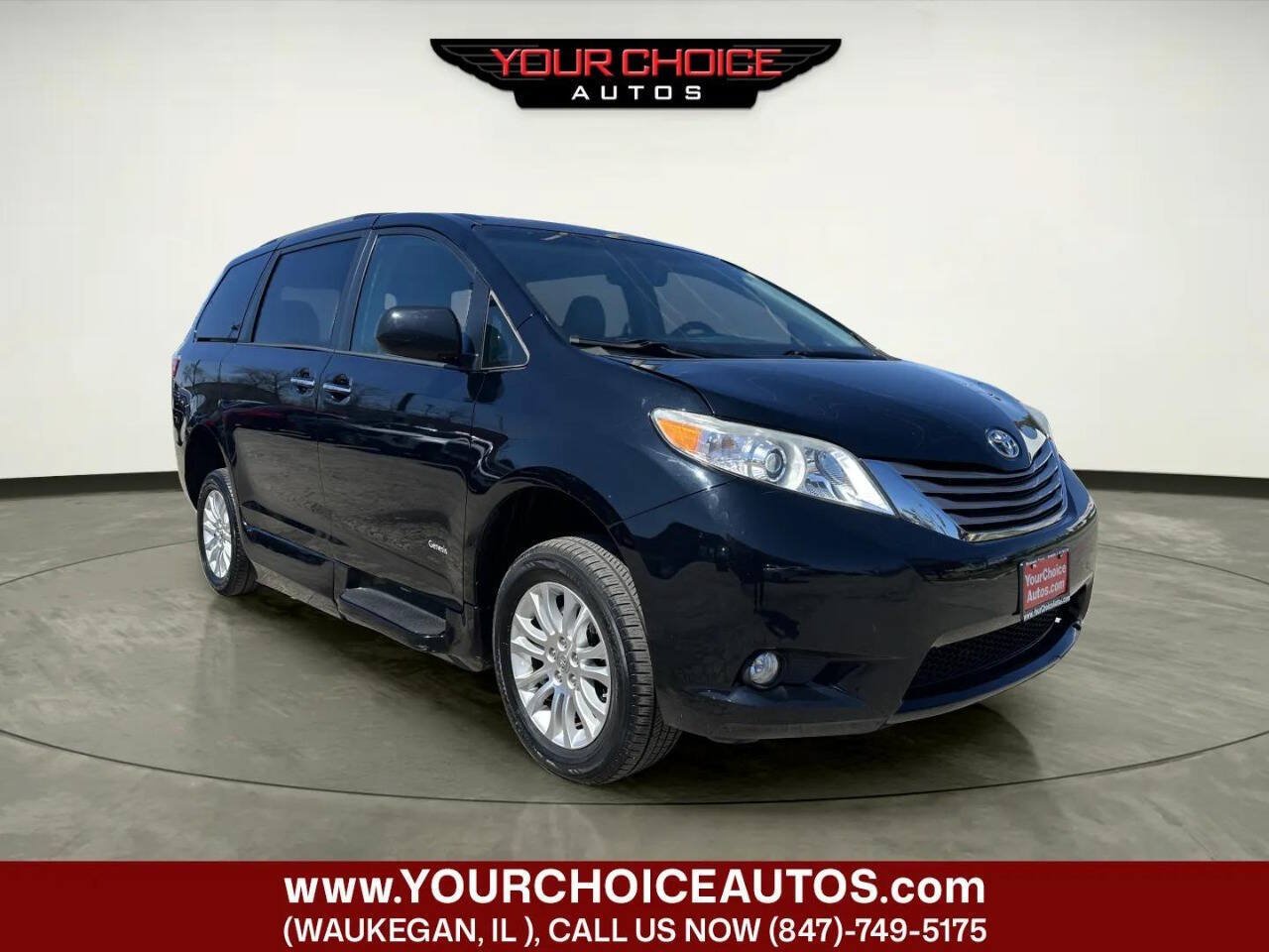 Used 2016 Toyota Sienna XLE FWD image 8