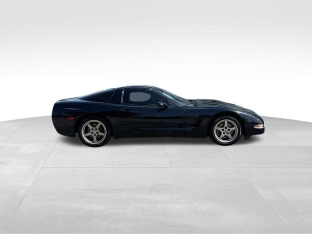 Used 1999 Chevrolet Corvette Coupe w/ Memory Pkg RWD image 2
