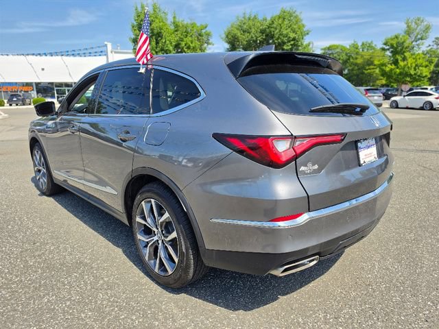Used 2023 Acura MDX SH-AWD w/ Technology Package image 3