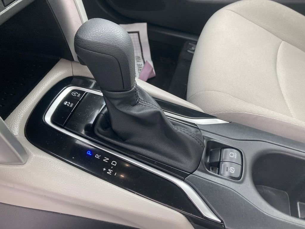 Used 2023 Toyota Corolla Cross L image 28