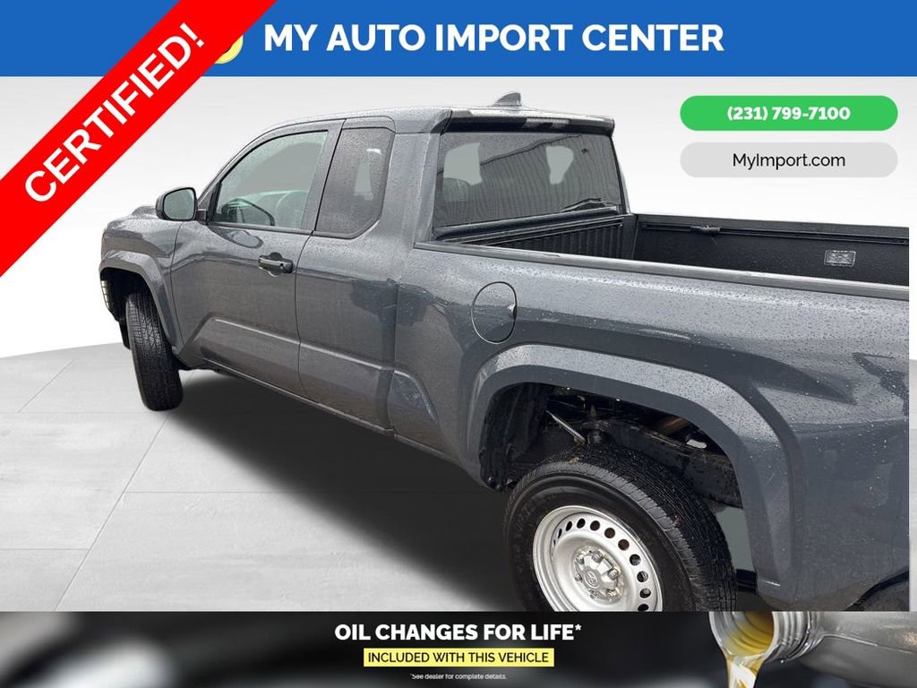 Used 2025 Toyota Tacoma SR image 4