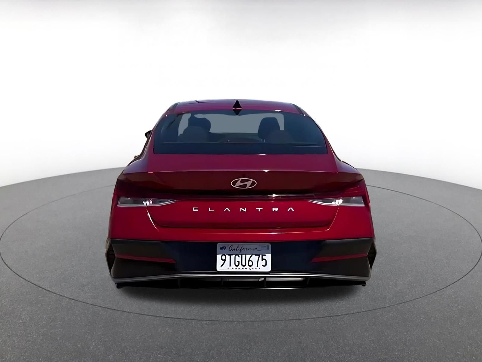 Used 2025 Hyundai Elantra SEL FWD image 12