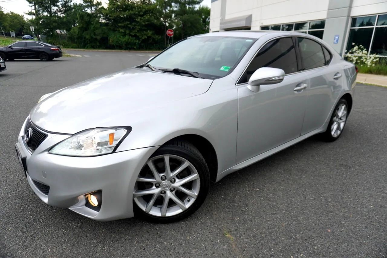 Used 2011 Lexus IS 250 AWD image 3