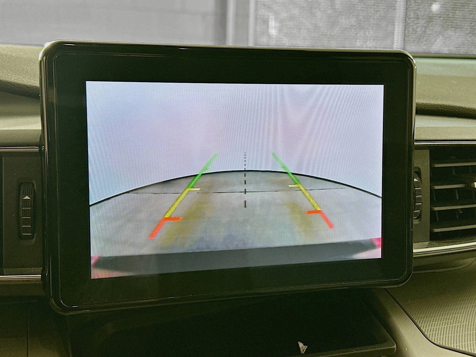 Used 2022 Ford Explorer XLT w/ Equipment Group 202A image 23