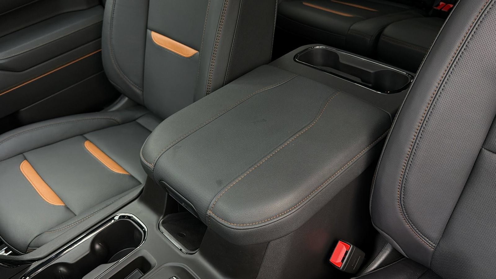 Used 2026 GMC Sierra 1500 AT4 w/ AT4 Premium Package AWD/4WD image 26