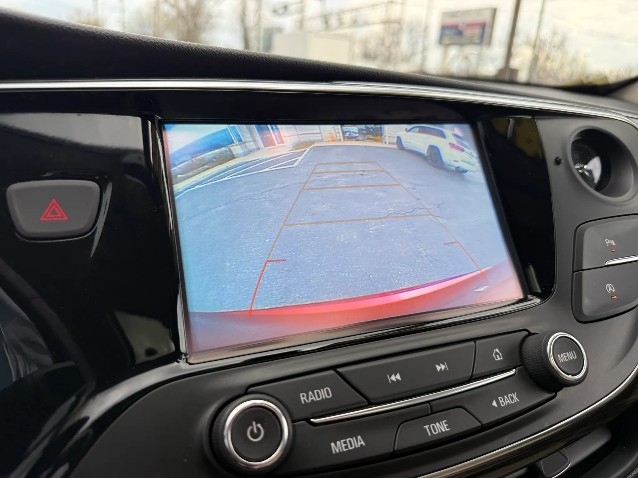 Used 2019 Buick Envision Essence FWD image 24