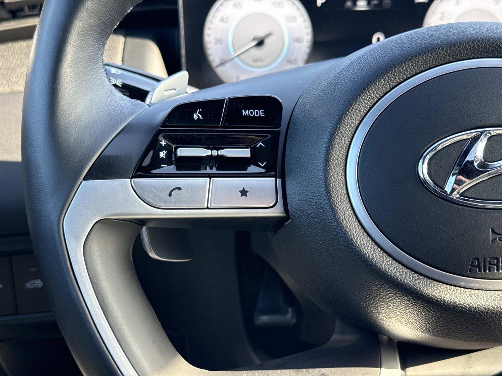 Certified 2023 Hyundai Santa Cruz Limited image 10