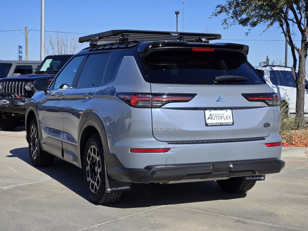 New 2026 Mitsubishi Outlander Trail Edition image 3