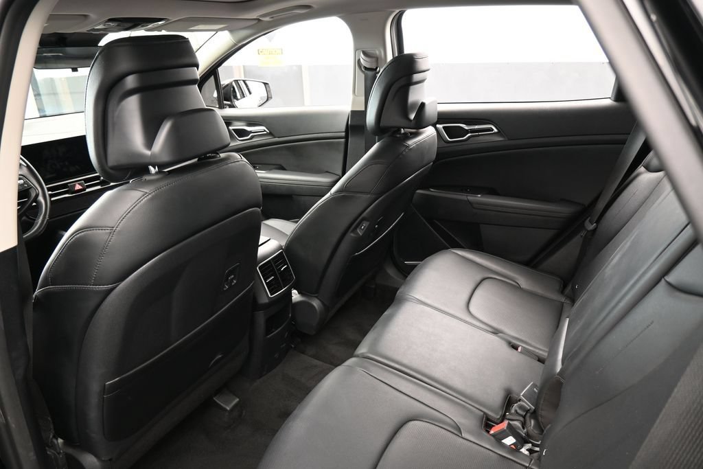 Used 2026 Kia Sportage EX w/ EX Panorama Roof Package FWD image 36