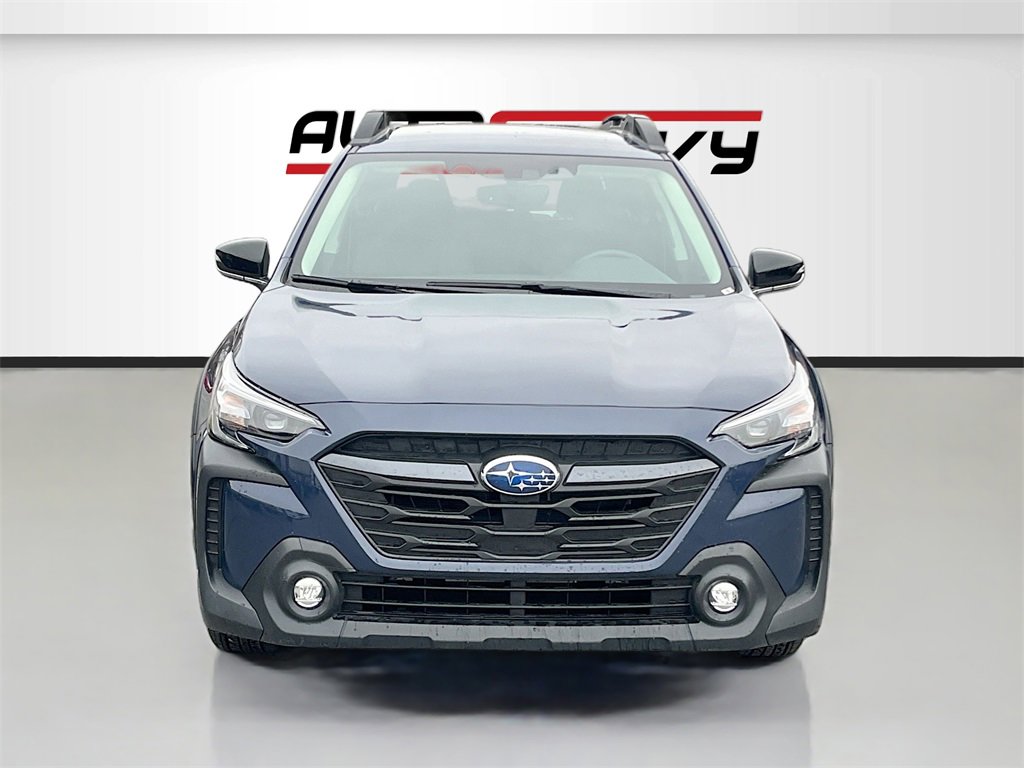 Used 2025 Subaru Outback Premium w/ Popular Package #1A image 2