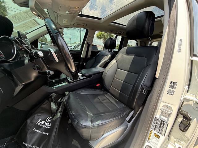 Used 2018 Mercedes-Benz GLS 550 4MATIC w/ Driver Assistance Package image 11