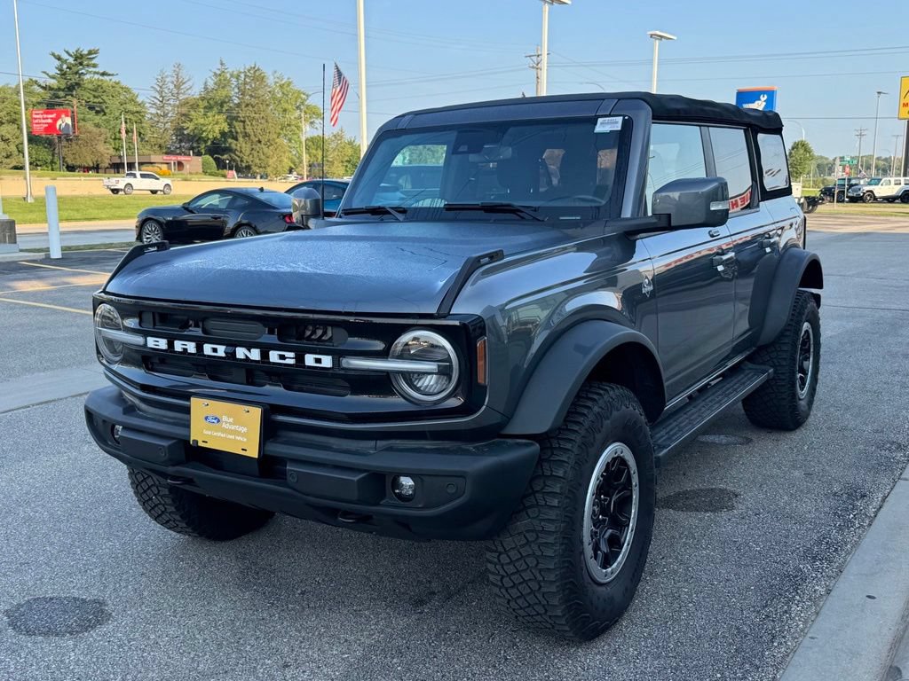 Certified 2022 Ford Bronco Outer Banks w/ Sasquatch Package AWD/4WD image 33
