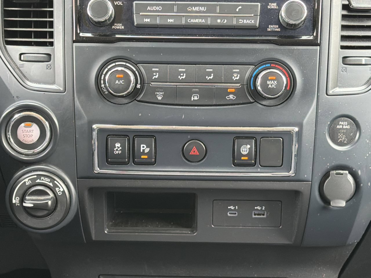 Used 2024 Nissan Titan SV w/ Accessory Utility Package AWD/4WD image 4