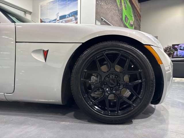 Used 2009 Pontiac Solstice GXP w/ Premium Package RWD image 73