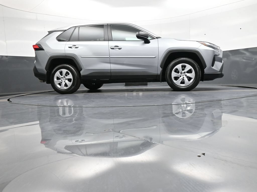 Certified 2024 Toyota RAV4 LE AWD/4WD image 28
