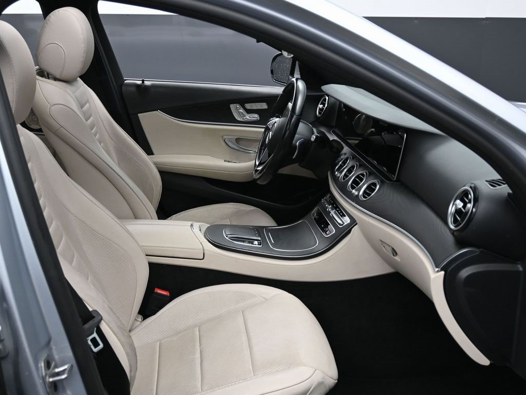 Used 2022 Mercedes-Benz E 350 Sedan image 41