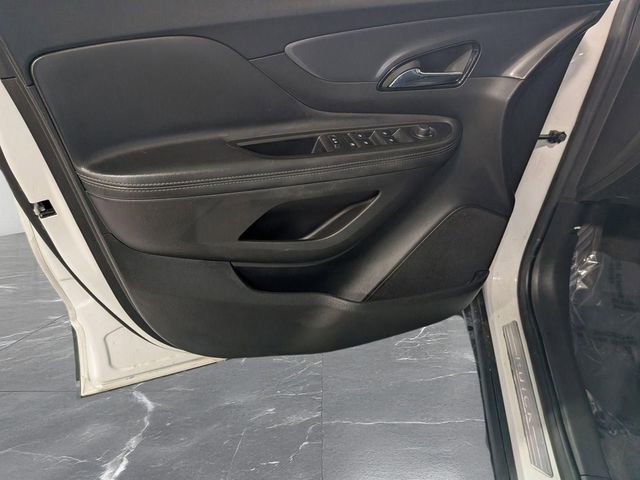 Used 2022 Buick Encore Preferred w/ Safety Package image 14