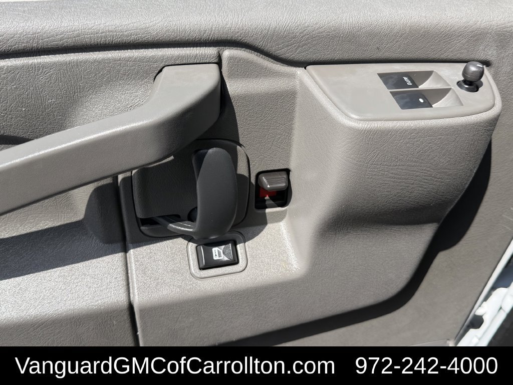 Used 2025 Chevrolet Express 3500 LT w/ LT Preferred Equipment Group RWD image 27