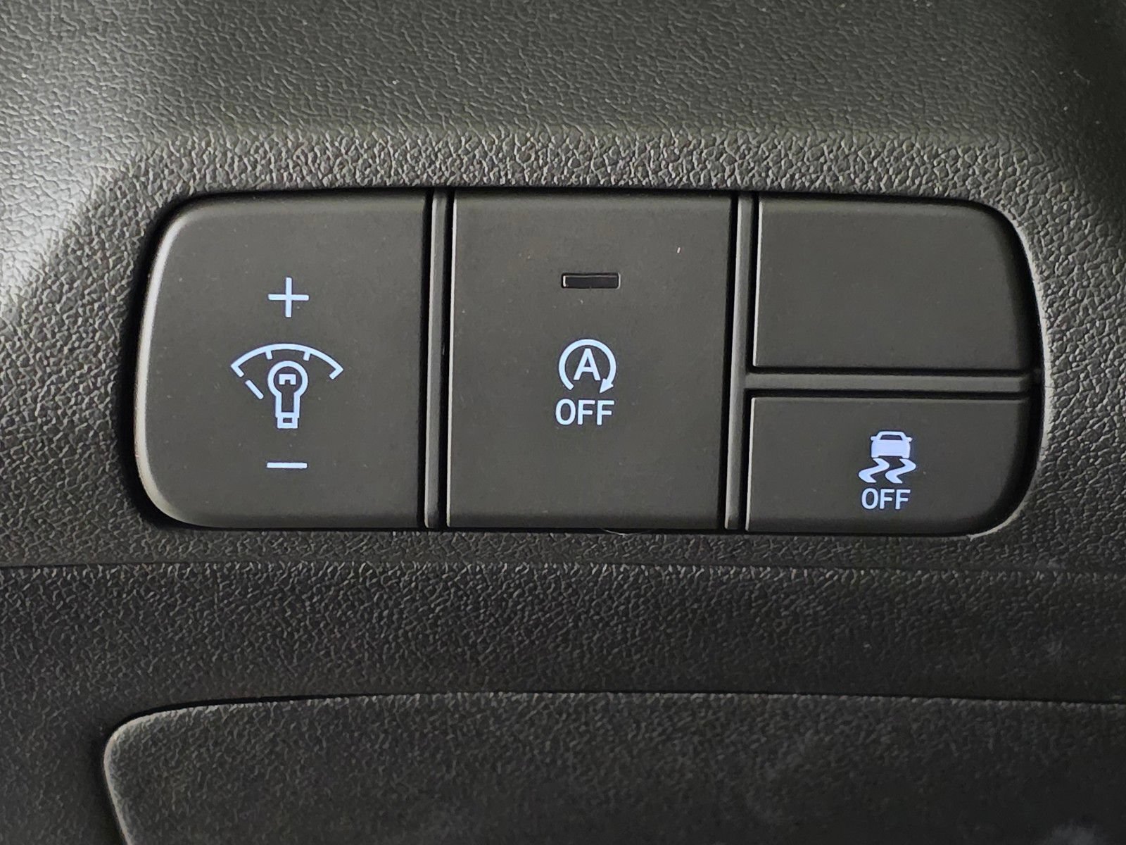 Used 2026 Hyundai Elantra SE FWD image 32