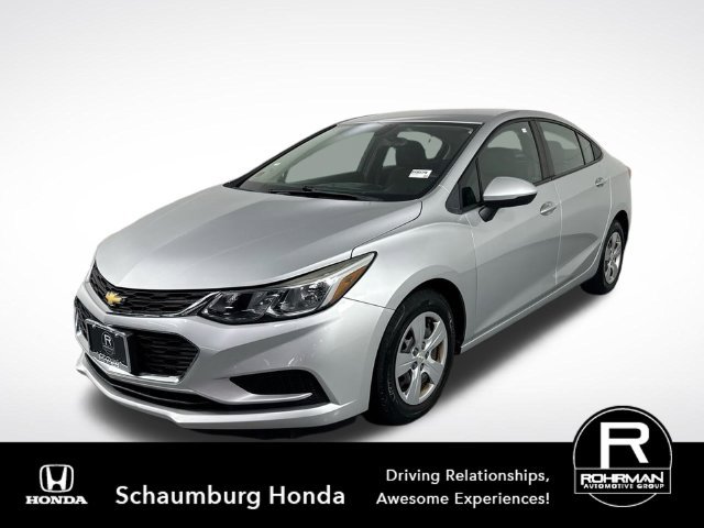 Used 2018 Chevrolet Cruze LS FWD image 2