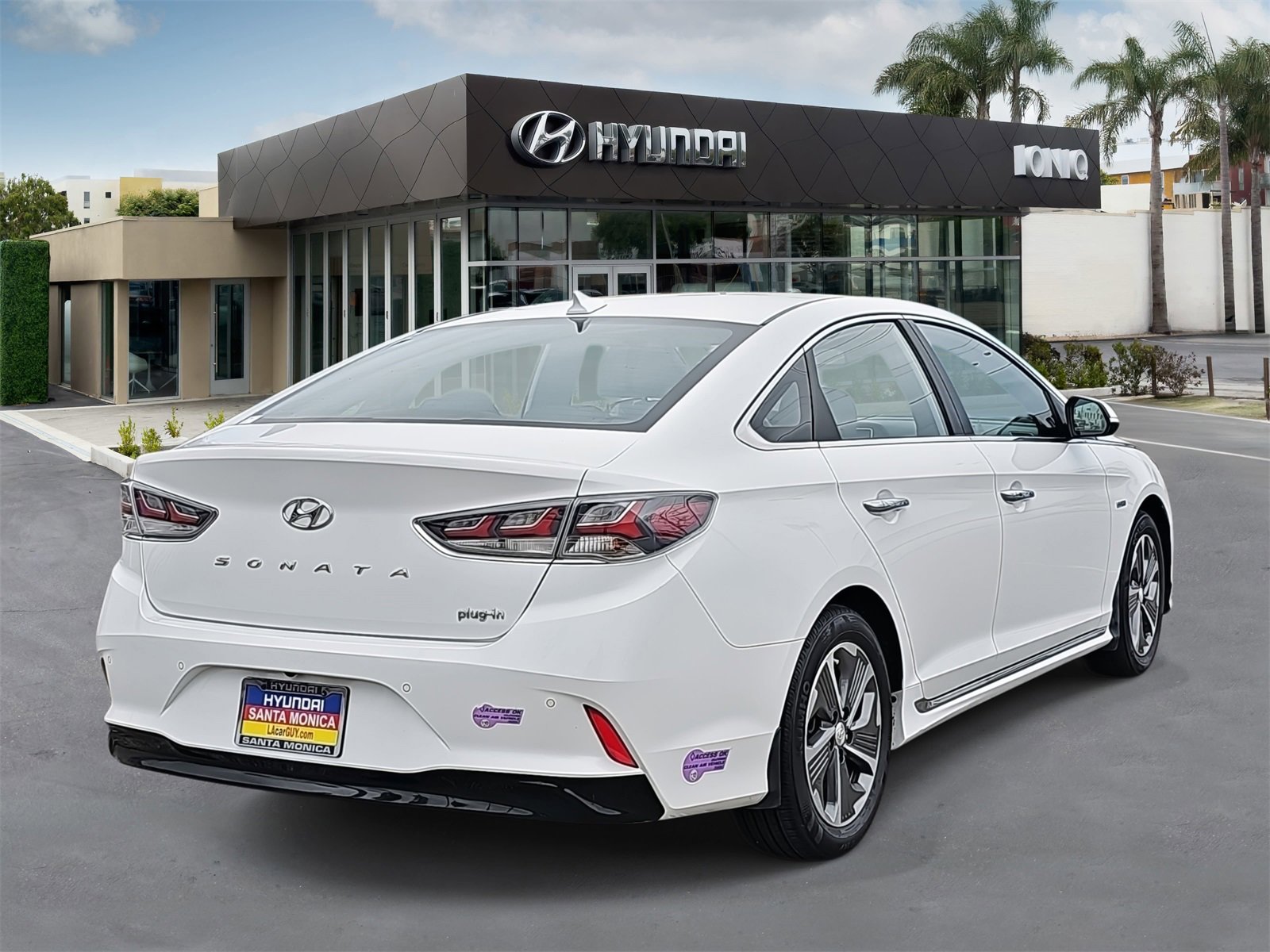 Used 2019 Hyundai Sonata Limited image 3