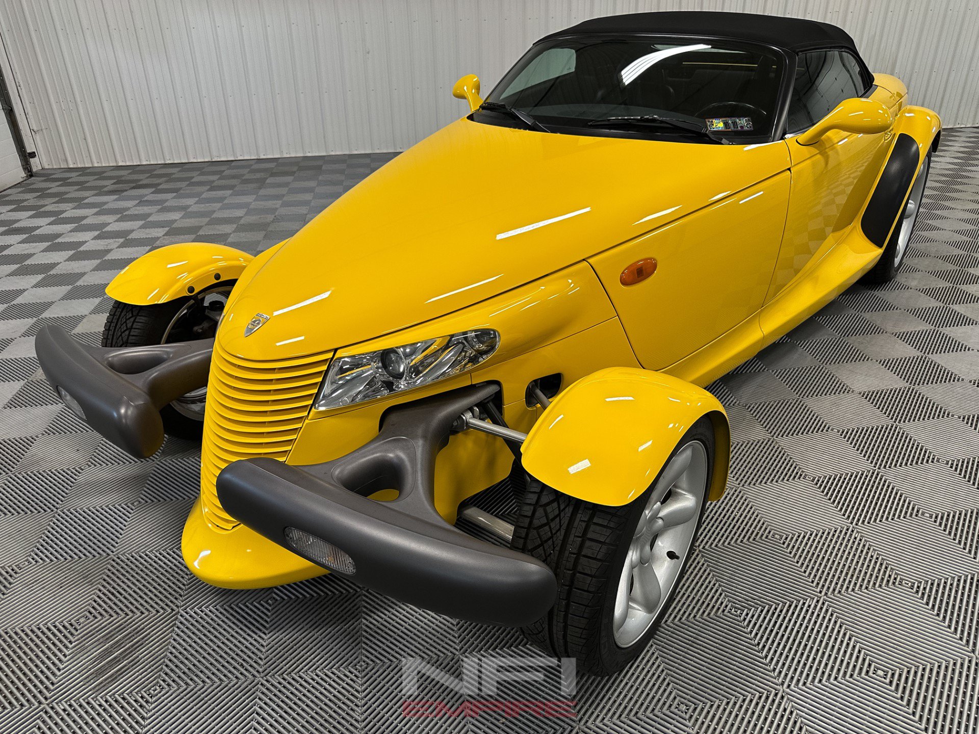 Used 1999 Plymouth Prowler RWD image 6