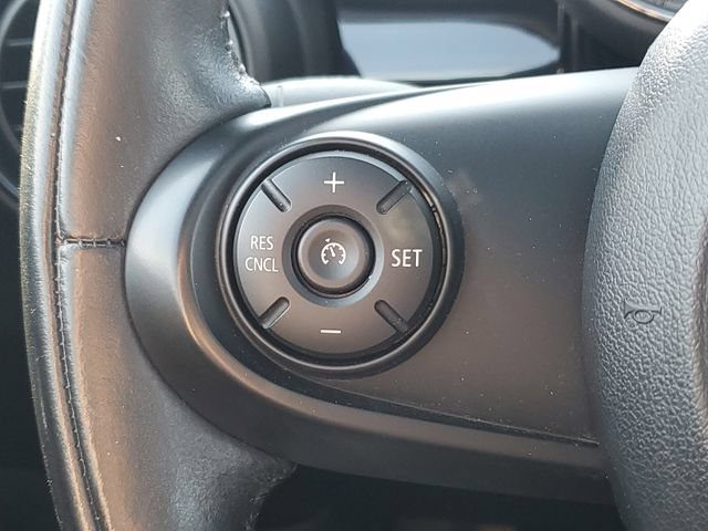 Used 2020 MINI Cooper 4-Door Hardtop FWD image 13