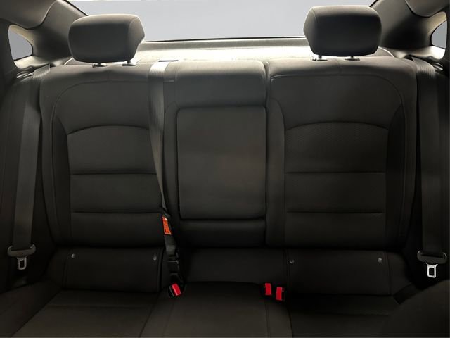 Used 2017 Chevrolet Malibu LT image 19