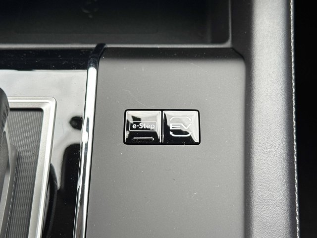 New 2026 Nissan Rogue SL AWD/4WD image 34