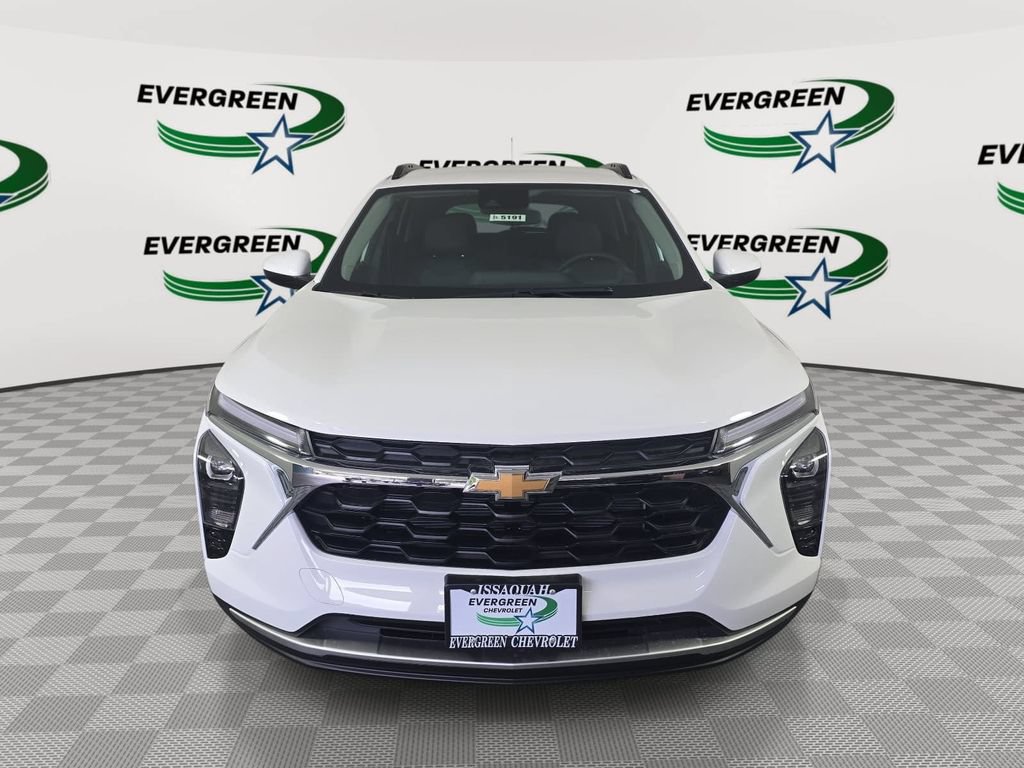New 2026 Chevrolet Trax LT w/ LT Convenience Package FWD image 2
