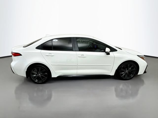Used 2024 Toyota Corolla SE FWD image 8