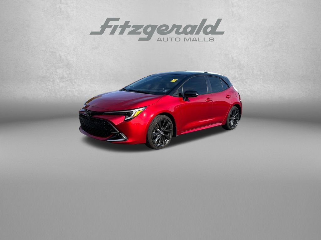 Used 2025 Toyota Corolla XSE FWD image 3