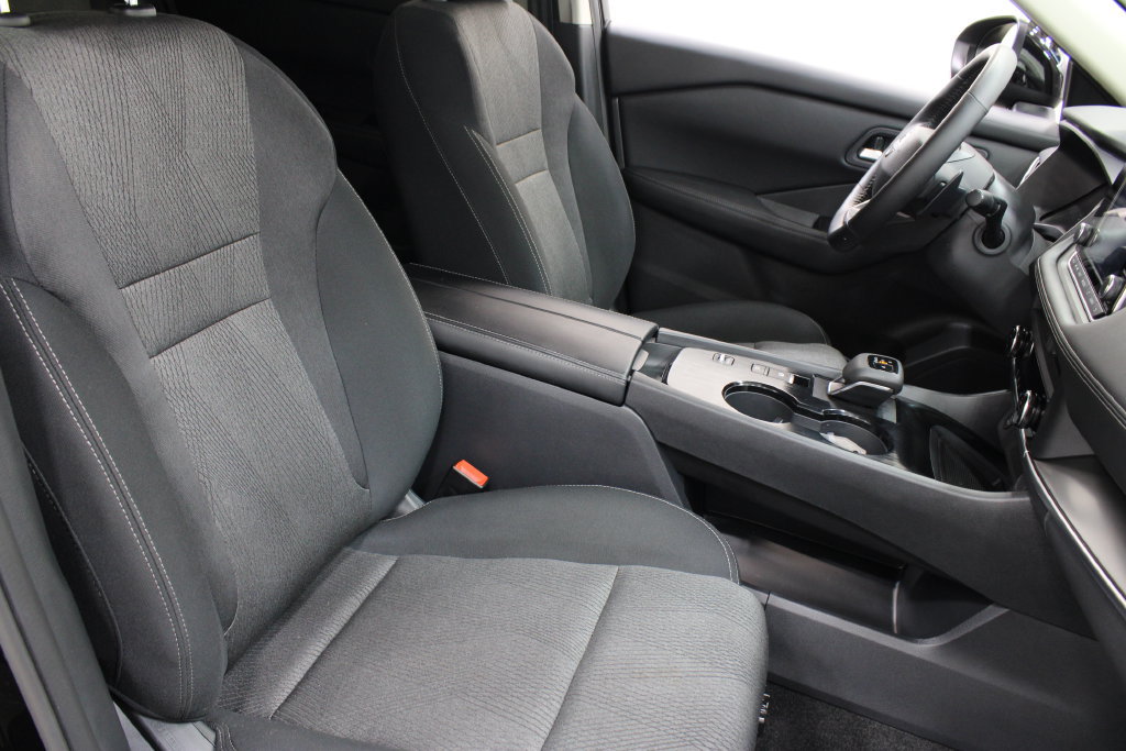 Used 2026 Nissan Rogue SV FWD image 22
