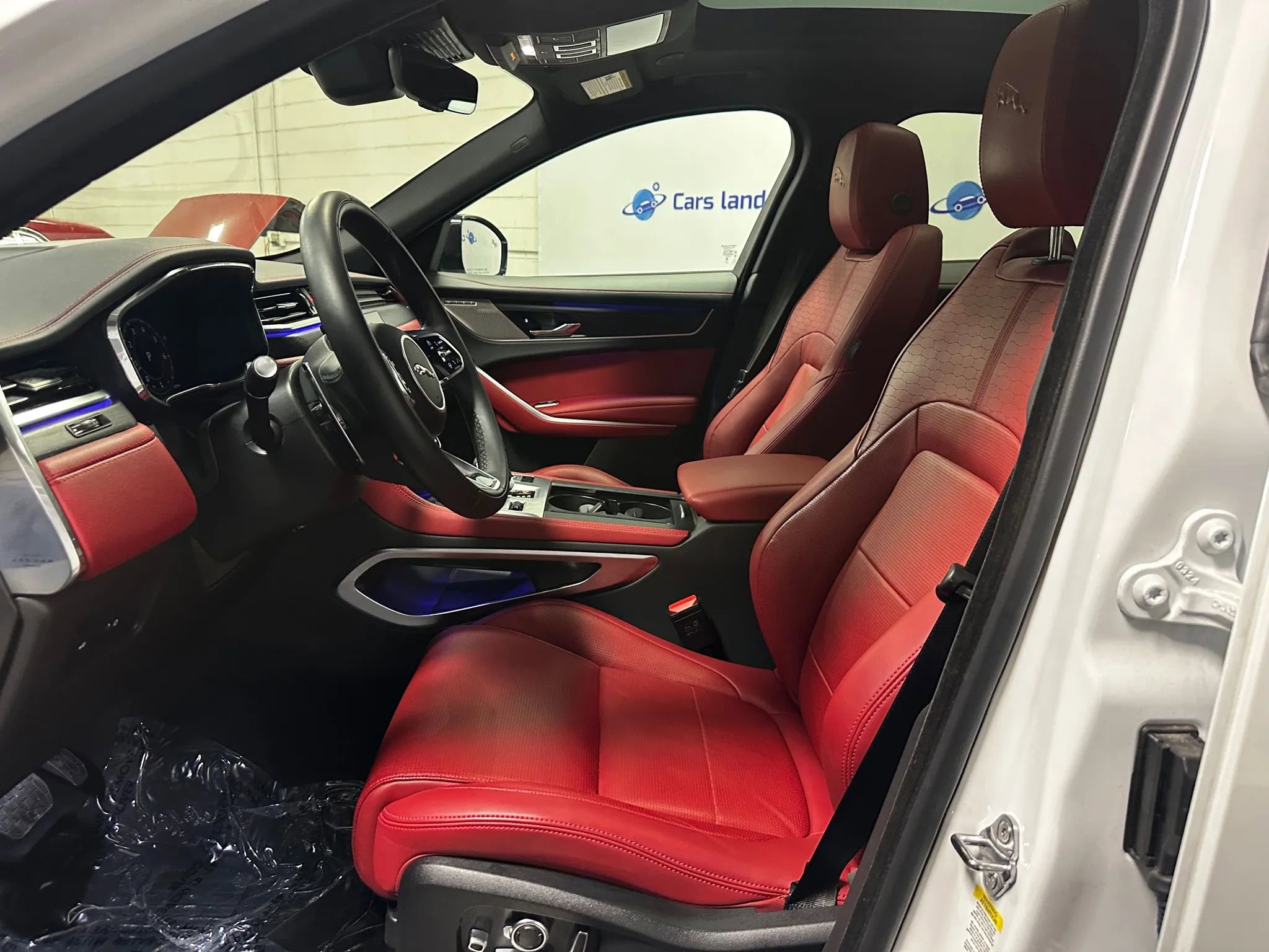 Used 2026 Jaguar F-PACE R-Dynamic S image 10