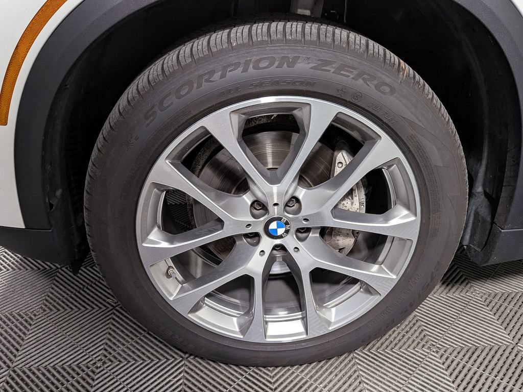 Certified 2024 BMW X5 xDrive40i w/ Premium Package AWD/4WD image 51