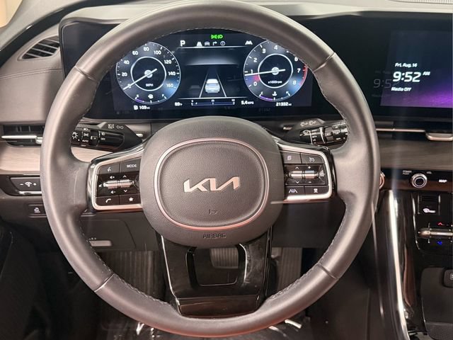 Used 2024 Kia Carnival SX FWD image 30