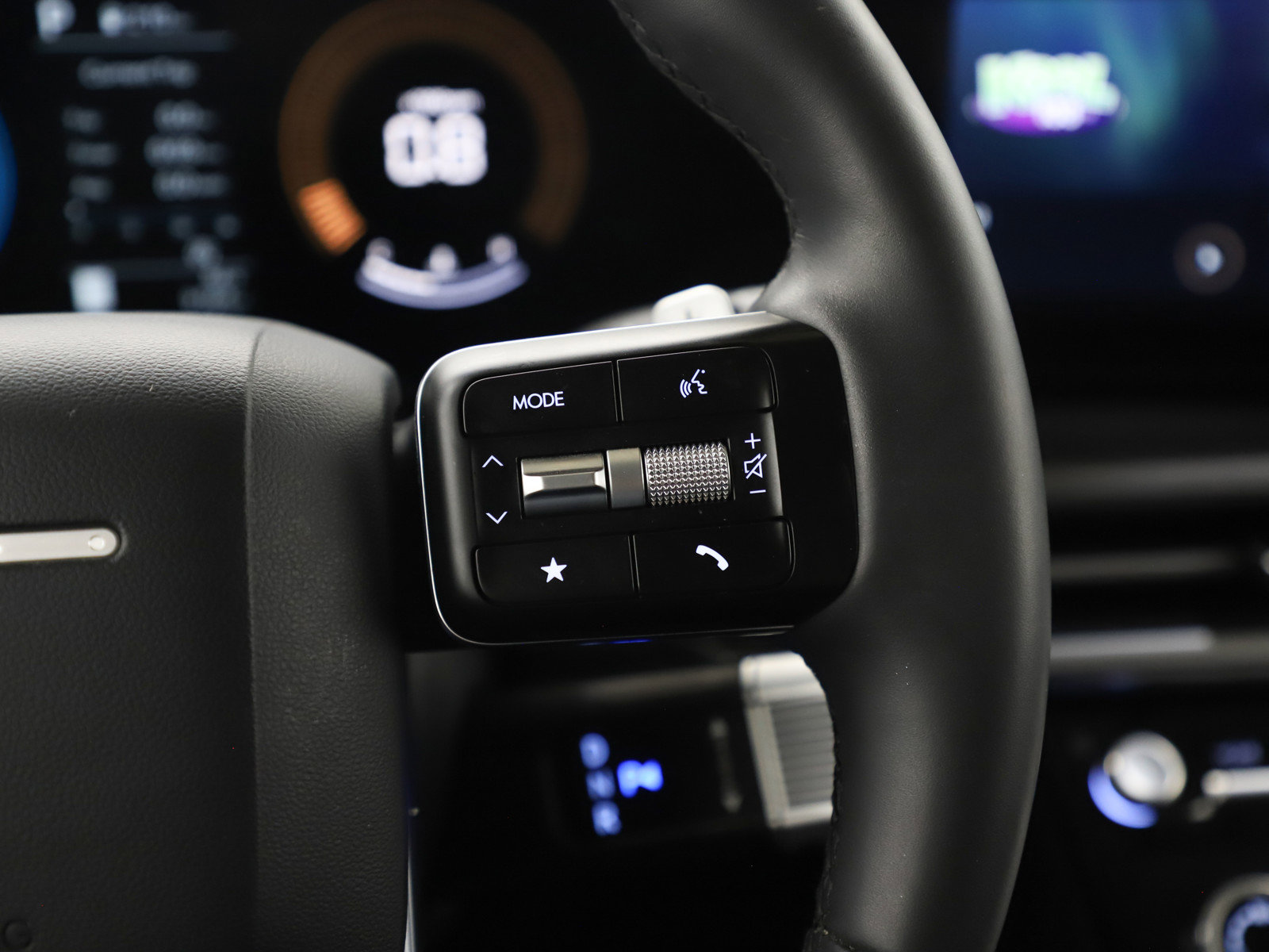 Used 2025 Hyundai Santa Fe SE image 30