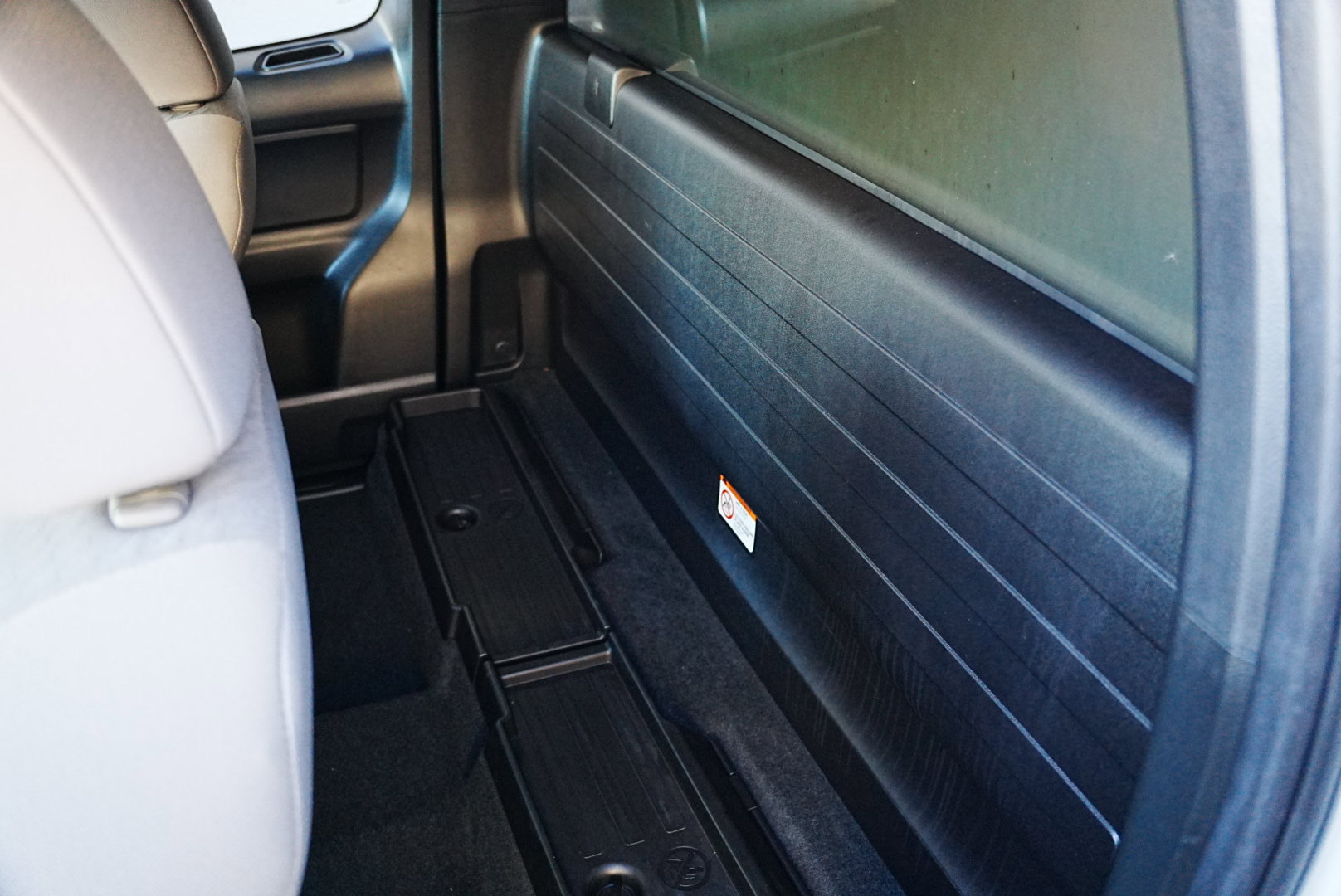 Used 2022 Toyota Tacoma SR image 13