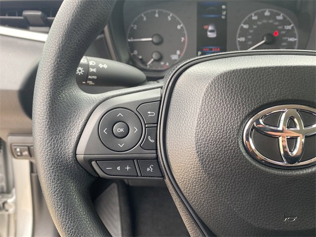 Used 2025 Toyota Corolla LE image 23