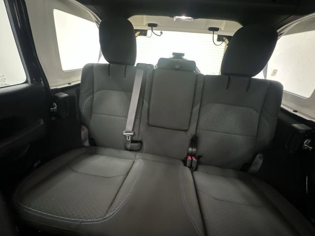 Used 2025 Jeep Wrangler Unlimited Rubicon 4xe w/ Convenience Group image 24